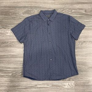 Slate and stone short sleeve button down shirt. Size XL. NWOT